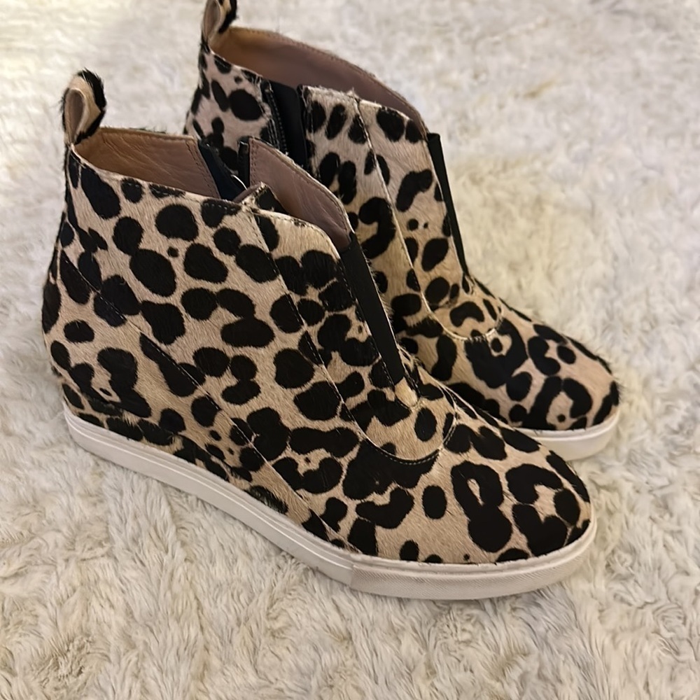 NEW! Linea Paolo Animal Print Felicia III Calf Hair Heeled Sneaker - Size 5.5 📦